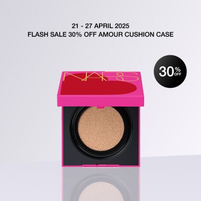 NATURAL RADIANT LONGWEAR CUSHION FOUNDATION CASE / THE AMOUR COLLECTION