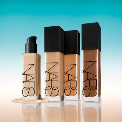 NATURAL RADIANT LONGWEAR FOUNDATION