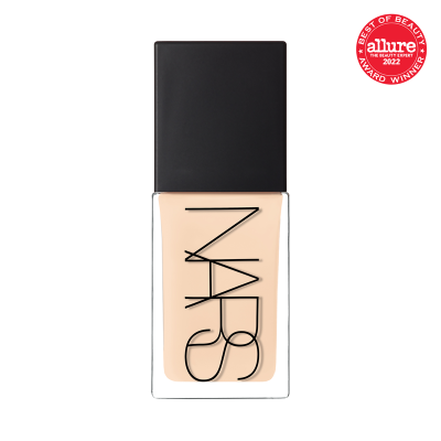 LIGHT REFLECTING FOUNDATION