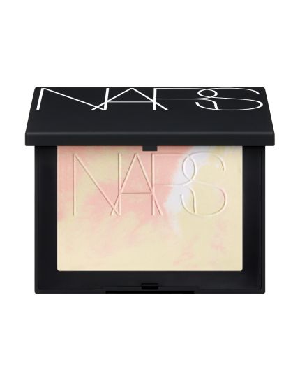 LIGHT REFLECTING PRISMATIC POWDER