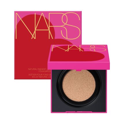 NATURAL RADIANT LONGWEAR CUSHION FOUNDATION CASE / THE AMOUR COLLECTION