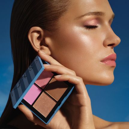 HOT ESCAPE CHEEK PALETTE